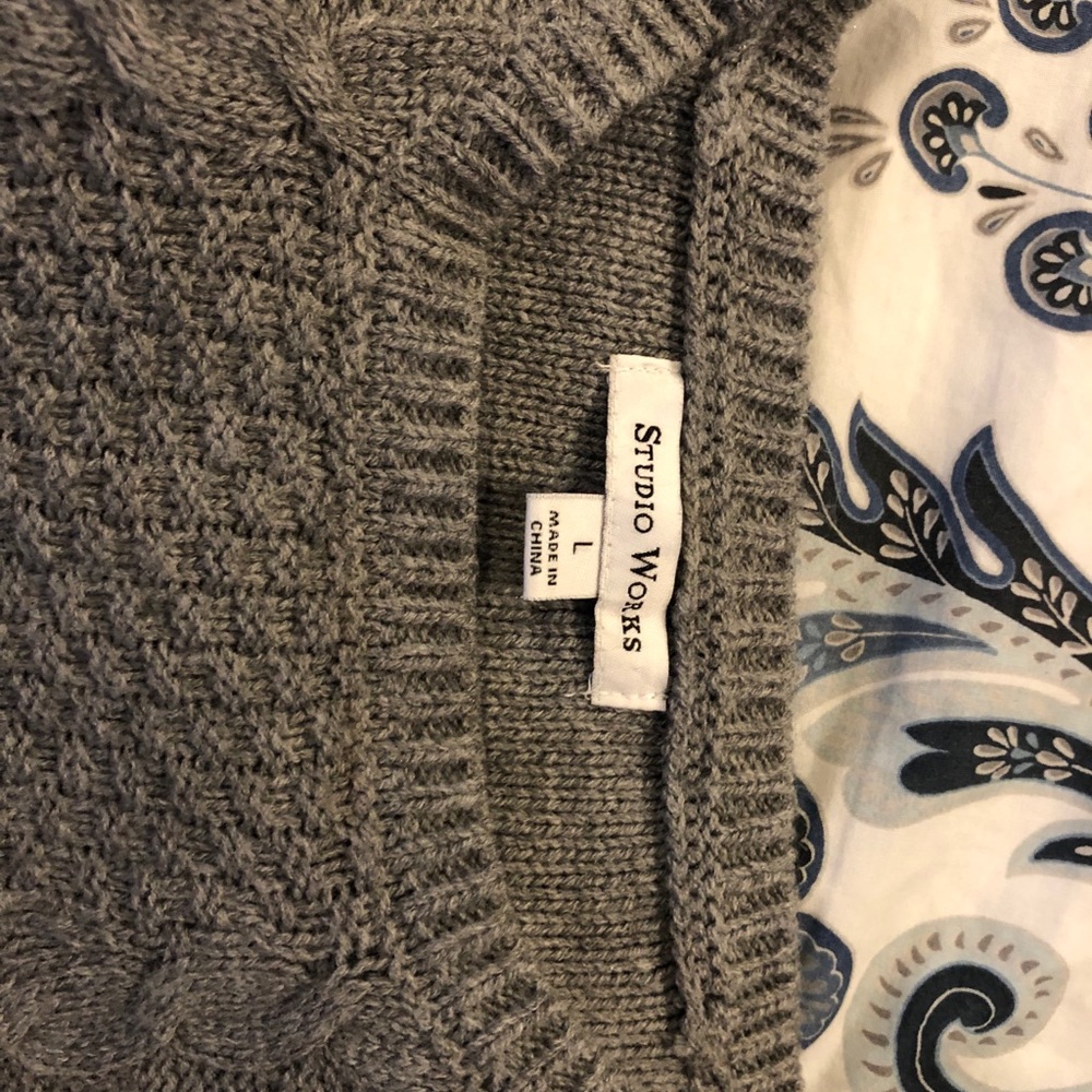 Sweater - Picture 2 of 3